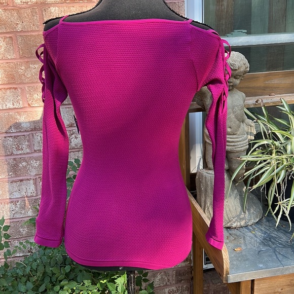 #1034 NWT Free People Cross Shoulder LongSleeve Layering Top Size Xs/S Fuchsia - Picture 7 of 13